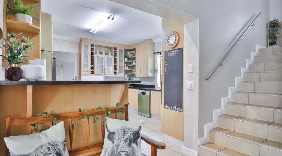 5 Bedroom Property for Sale in Bergsig Western Cape